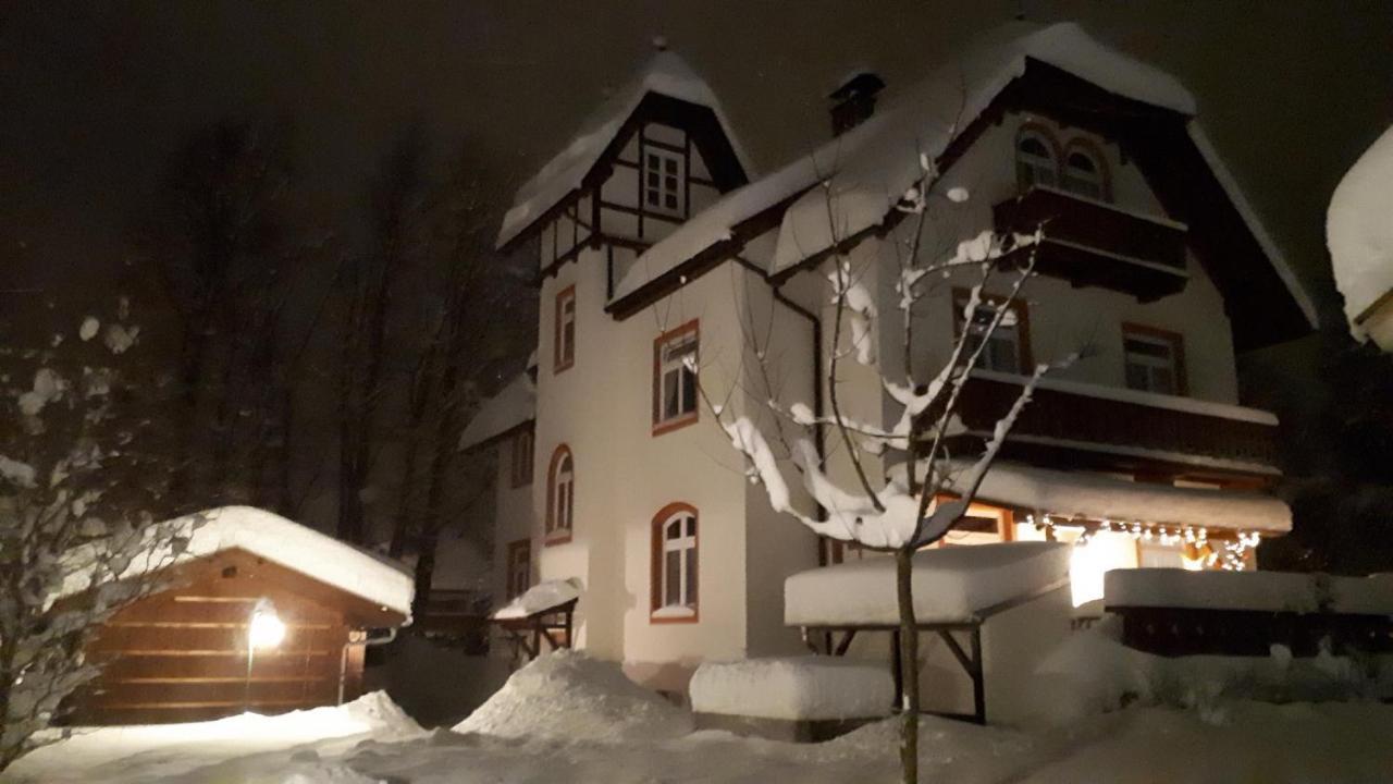 Apartments Alte Villa Garmisch-Partenkirchen Ngoại thất bức ảnh